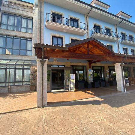 Hotel Cristina Noreña Εξωτερικό φωτογραφία