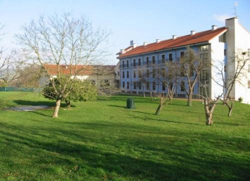 Hotel Cristina Noreña Εξωτερικό φωτογραφία