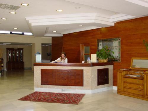 Hotel Cristina Noreña Εξωτερικό φωτογραφία